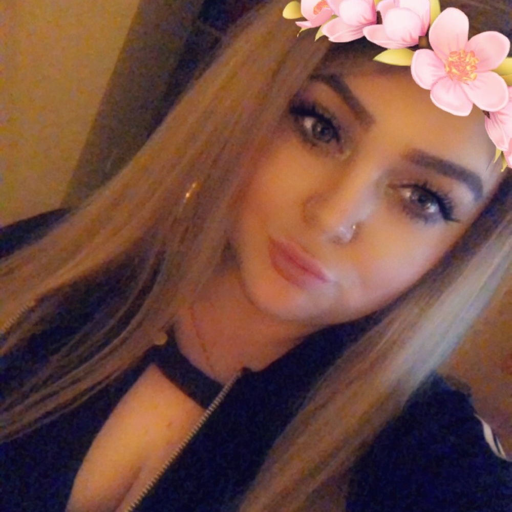 Meet your Posher, Alisha